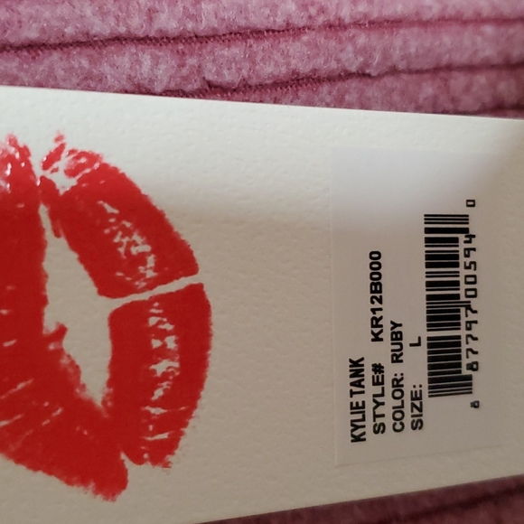 WILDFOX KYLIE TANK in ruby - Picture 5 of 10